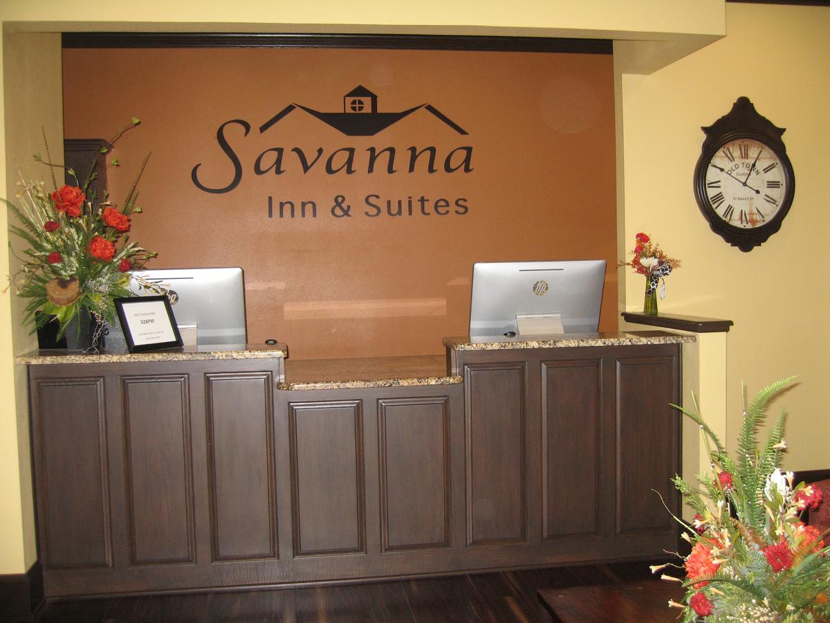 Savanna Inn & Suites מראה חיצוני תמונה
