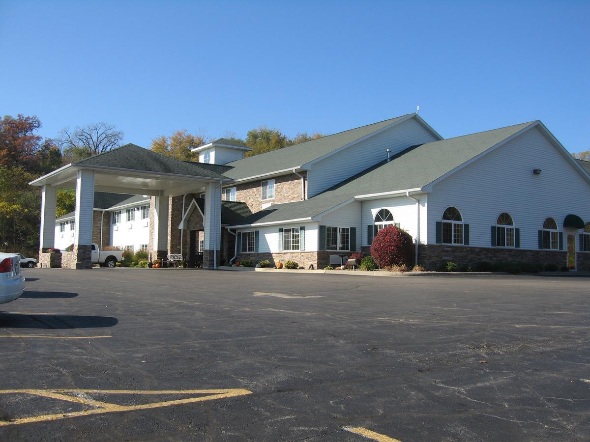 Savanna Inn & Suites מראה חיצוני תמונה